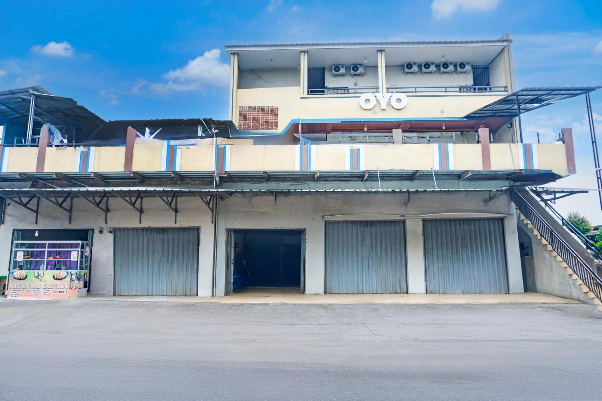 בנדר למפונג Hotel O Sukarame Near Universitas Islam Negeri Raden Intan Lampun Formerly Hotel Wisma Tri Handayani מראה חיצוני תמונה